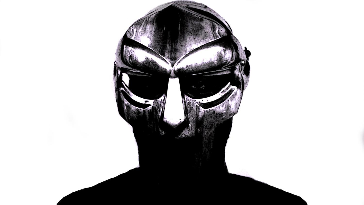 what is the red thing called that mf doom is wearing in the mm